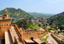 august me ghumne ki jagah jaipur