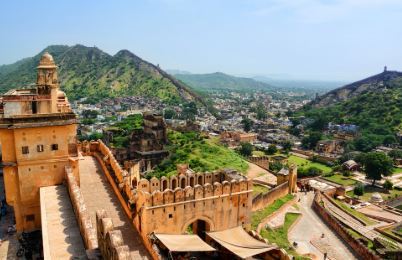 august me ghumne ki jagah jaipur
