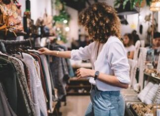 top retail companies in india