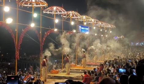 Dashashwamedh Ghat ghumne ki jagah